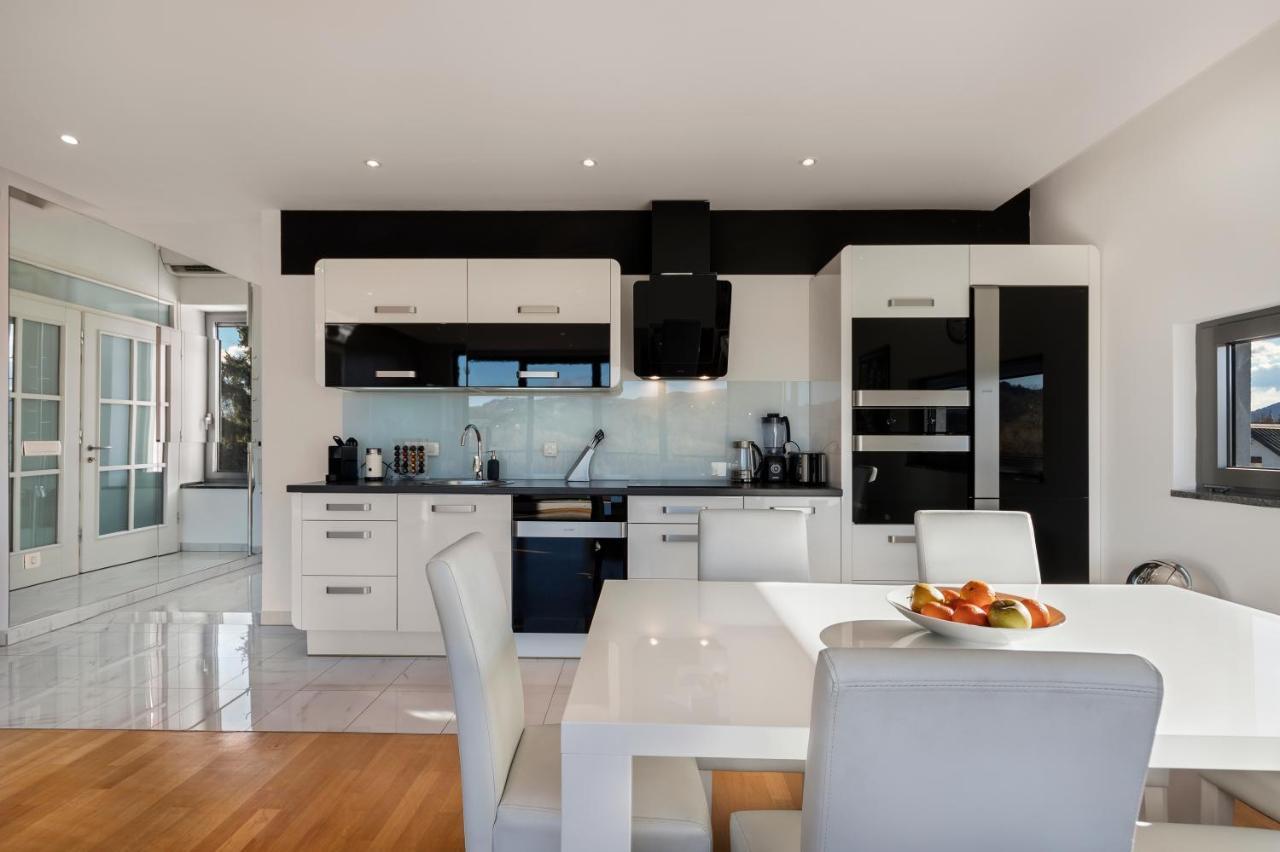 Contemporary Apartment With Rooftop Terrace In Maribor Zewnętrze zdjęcie